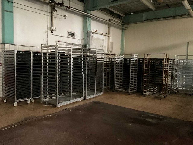 Partij ovenwagens (ca. 35x) - afbeelding 1 van  10
