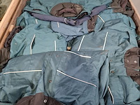 Partij overalls en jassen - afbeelding 3 van  18