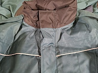 Partij overalls en jassen - afbeelding 5 van  18