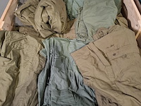 Partij overalls en jassen - afbeelding 11 van  18