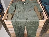 Partij overalls en jassen - afbeelding 12 van  18