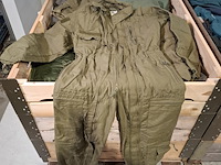 Partij overalls en jassen - afbeelding 15 van  18