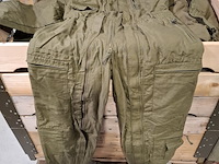 Partij overalls en jassen - afbeelding 17 van  18