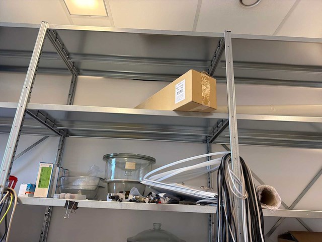 Partij overig laboratoriumapparatuur/ toebehoren (inhoud hok) - afbeelding 12 van  16