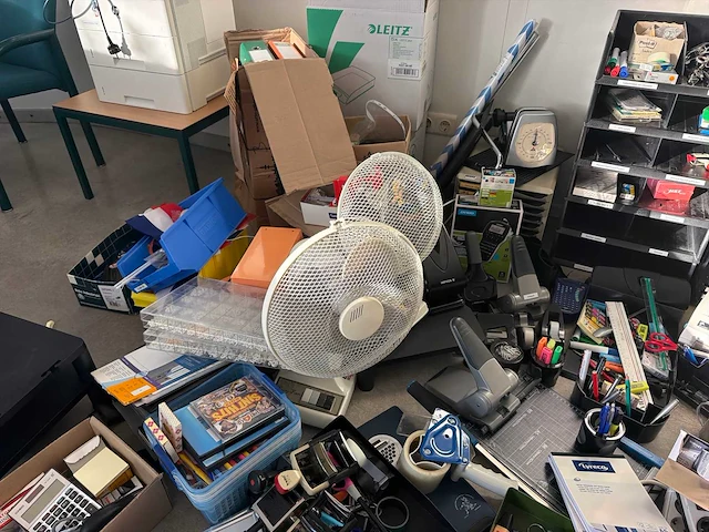 Partij overige kantoorinventaris - afbeelding 4 van  5