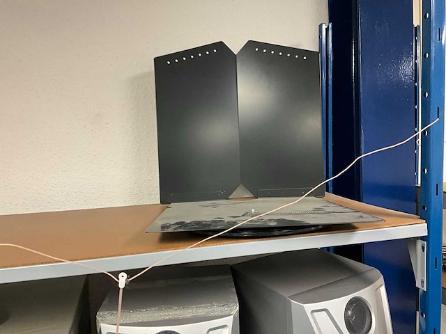 Partij overige winkel inventaris - afbeelding 25 van  66