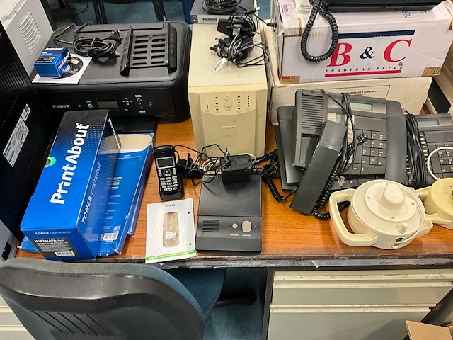 Partij overige winkel inventaris - afbeelding 38 van  66