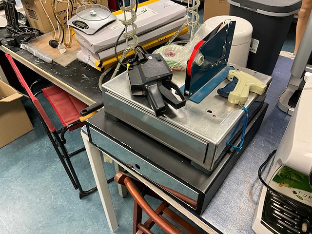 Partij overige winkel inventaris - afbeelding 53 van  66