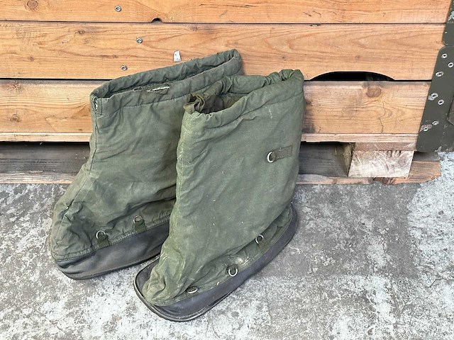 Partij overlaarzen britse leger - afbeelding 1 van  3
