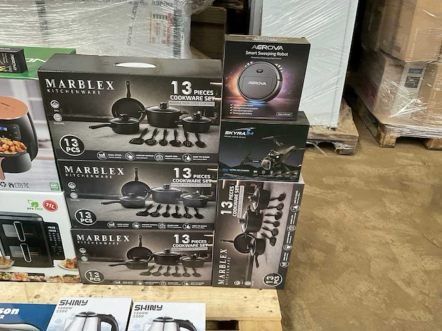 Partij overstock - afbeelding 10 van  12