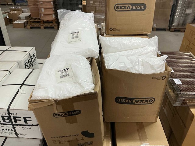 Partij oxxa basic cover 5950 boot covers (10000x) - afbeelding 1 van  4