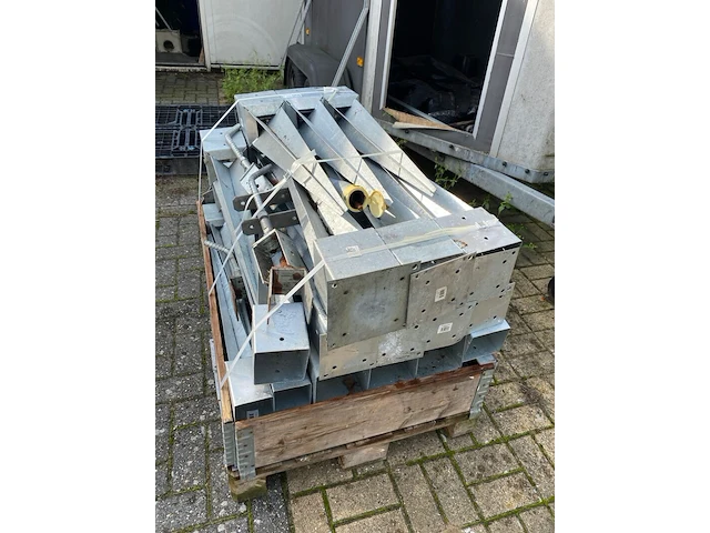 Partij paalhouders en voetsteunen - afbeelding 10 van  10
