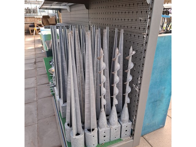 Partij paalhouders o.a. hillhout - afbeelding 10 van  16