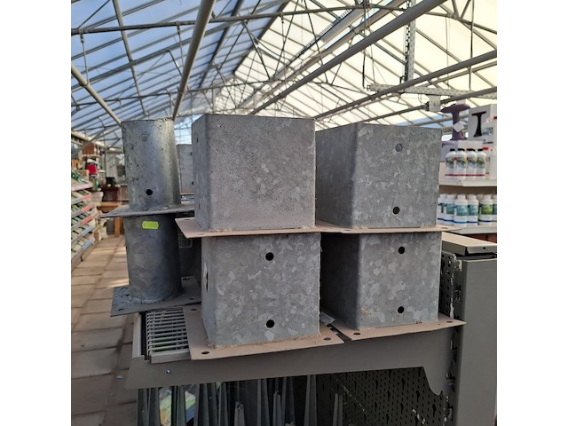 Partij paalhouders o.a. hillhout - afbeelding 15 van  16