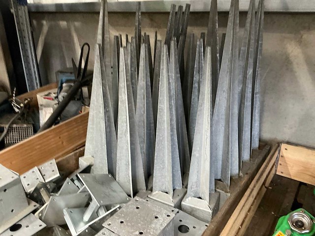 Partij paalpunten - afbeelding 6 van  6