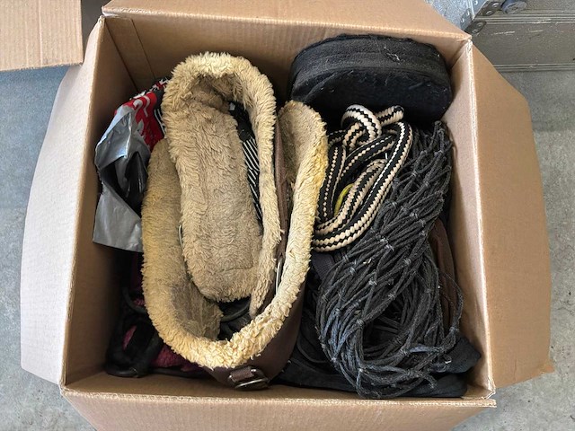 Partij paardrij accessoires - afbeelding 10 van  12