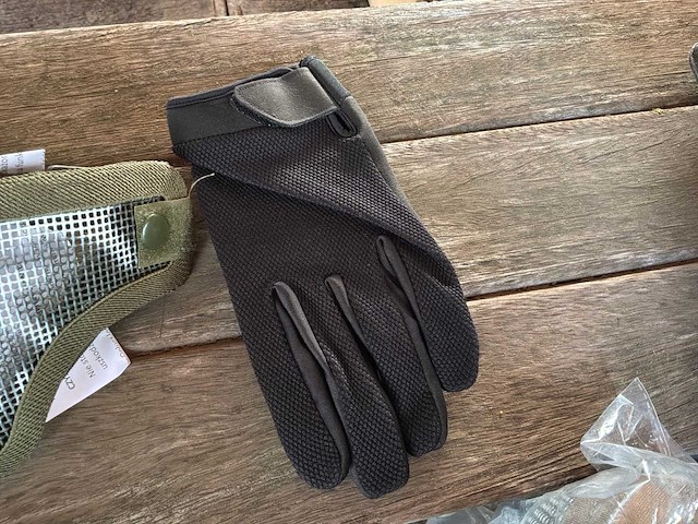 Partij paintball beschemingsmaterialen - afbeelding 4 van  9