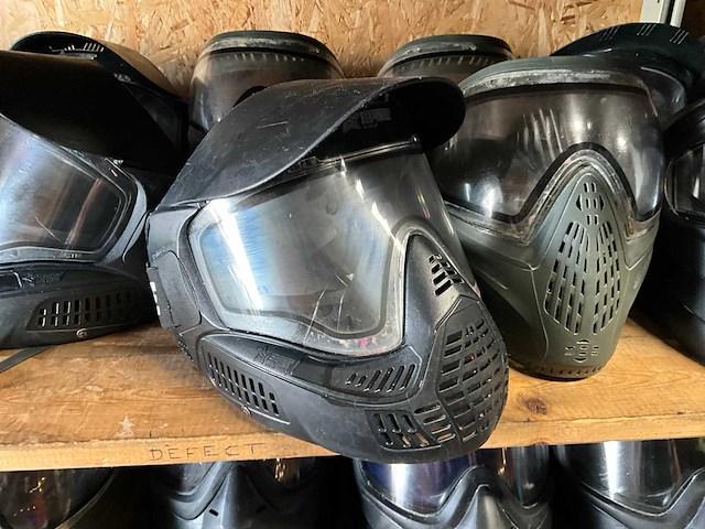 Partij paintball helmen (circa 66x) - afbeelding 1 van  4