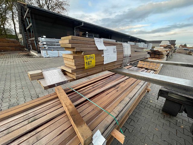 Partij pakoeli planken geschaafd - afbeelding 2 van  3
