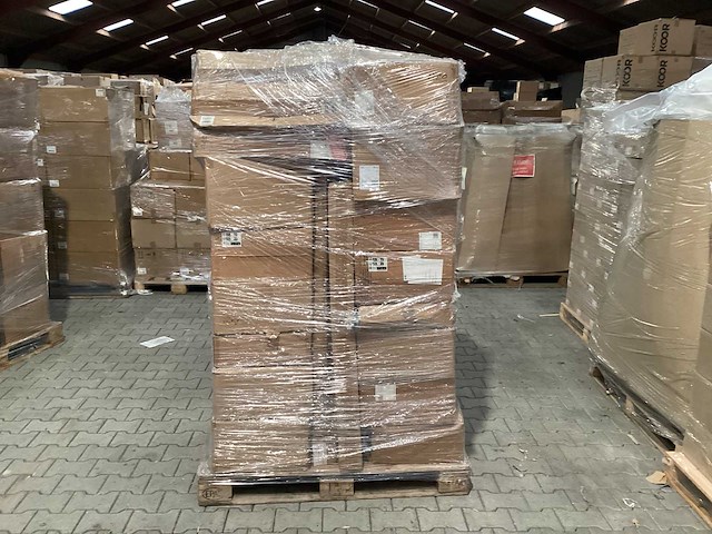 Partij pallet retouren - paco home lampen (33x) - afbeelding 1 van  10