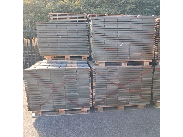 Partij palletranden t.b.v. blokpallets - afbeelding 2 van  7