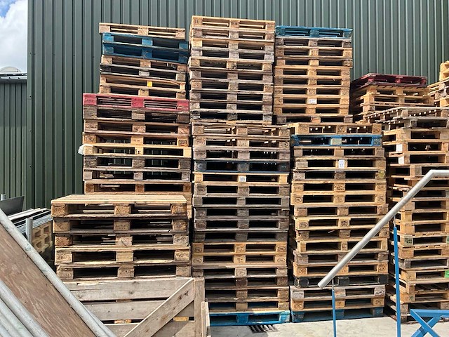 Partij pallets (circa 150) - afbeelding 2 van  5