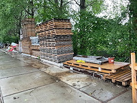 Partij pallets en kisten - afbeelding 1 van  16