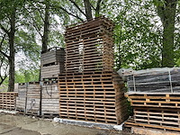 Partij pallets en kisten - afbeelding 13 van  16