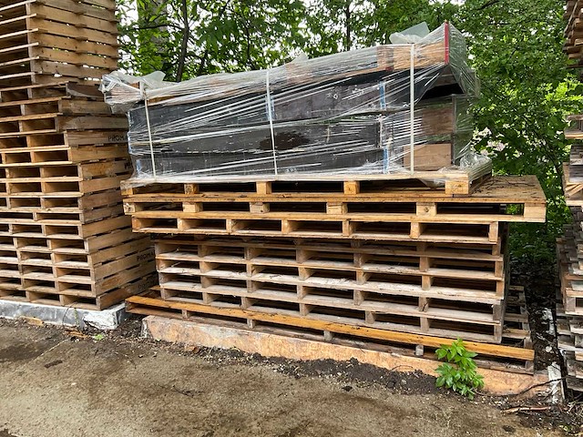 Partij pallets en kisten - afbeelding 14 van  16