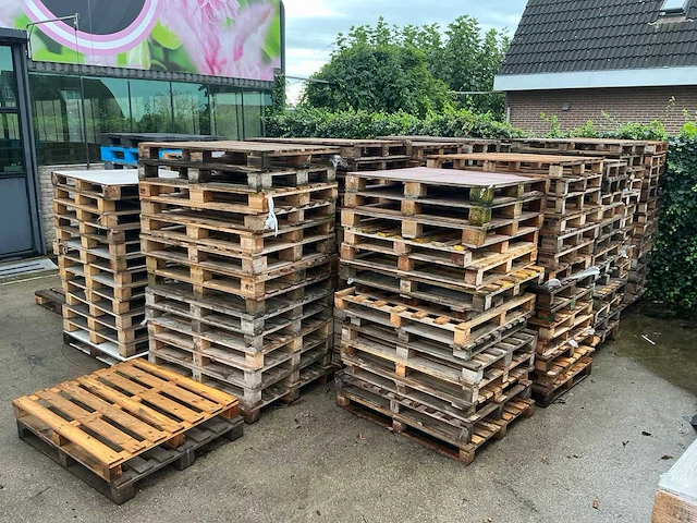 Partij pallets en resthout - afbeelding 6 van  7