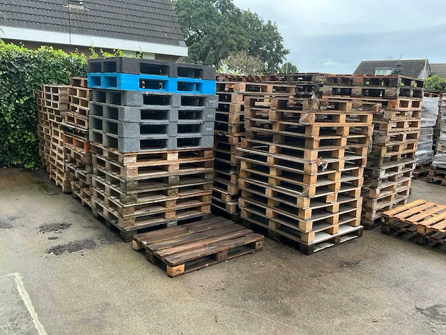 Partij pallets en resthout - afbeelding 7 van  7