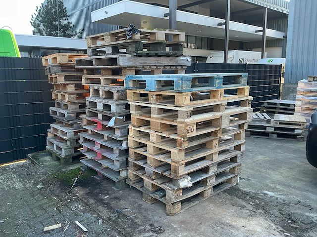 Partij pallets - afbeelding 1 van  5