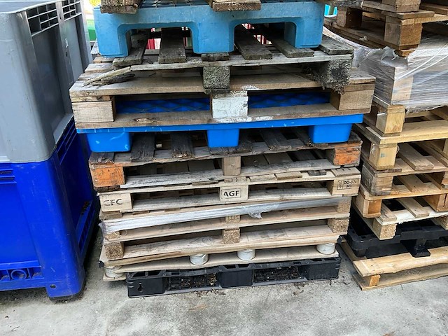 Partij pallets - afbeelding 6 van  9