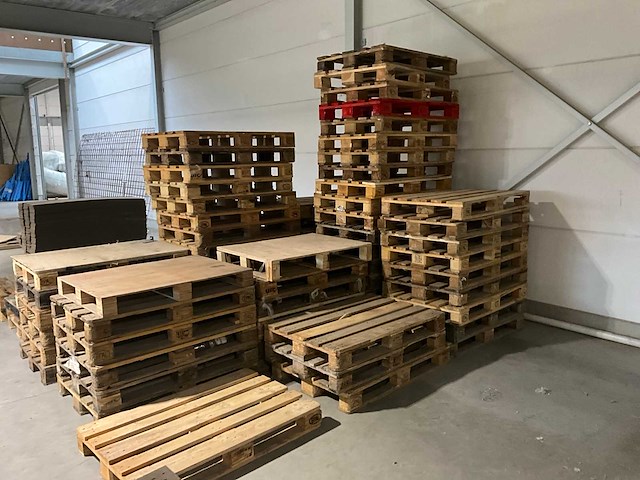 Partij pallets - afbeelding 2 van  3
