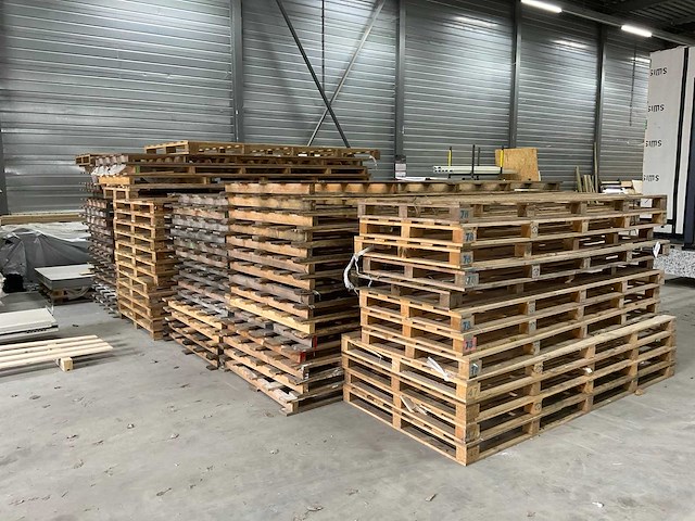Partij pallets - afbeelding 2 van  5