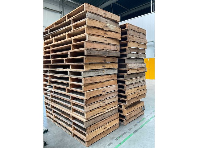 Partij pallets - afbeelding 1 van  1