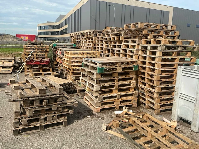 Partij pallets - afbeelding 1 van  4