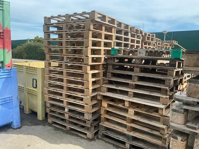 Partij pallets - afbeelding 3 van  4