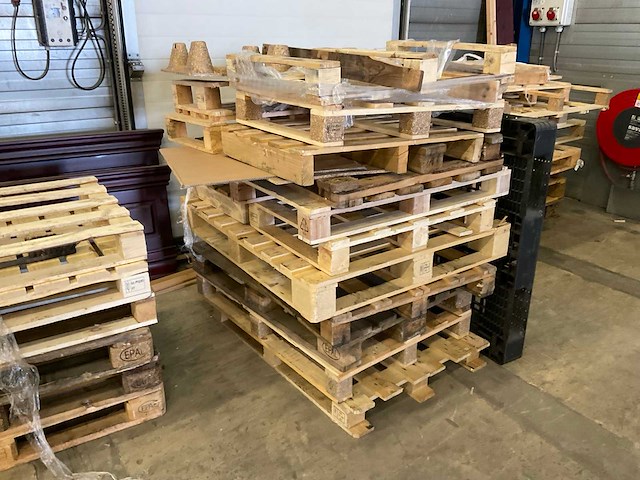 Partij pallets - afbeelding 2 van  5