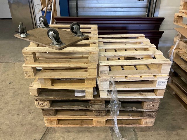 Partij pallets - afbeelding 3 van  5