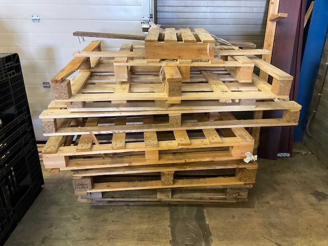 Partij pallets - afbeelding 4 van  5