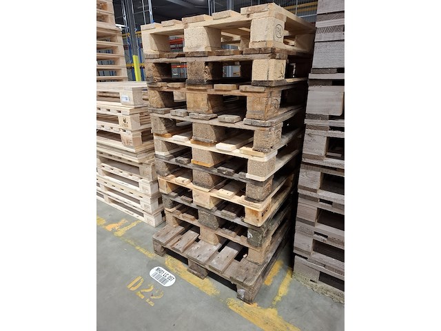Partij pallets - afbeelding 2 van  5