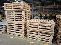 Partij pallets - afbeelding 4 van  5