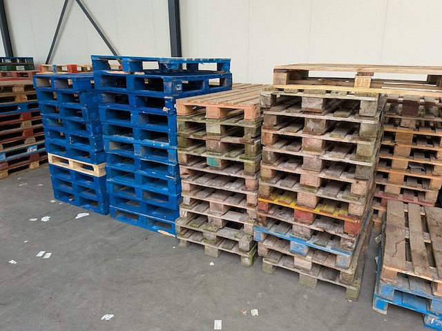 Partij pallets - afbeelding 5 van  8