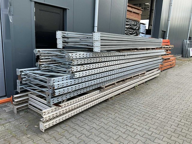 Partij palletstelling - 24x102 - afbeelding 12 van  13