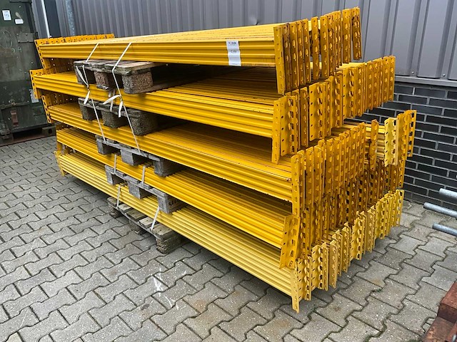 Partij palletstelling liggers - afbeelding 1 van  5
