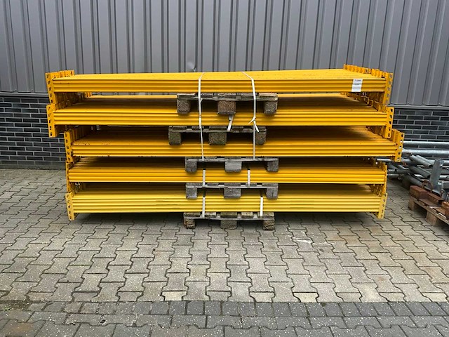 Partij palletstelling liggers - afbeelding 2 van  5