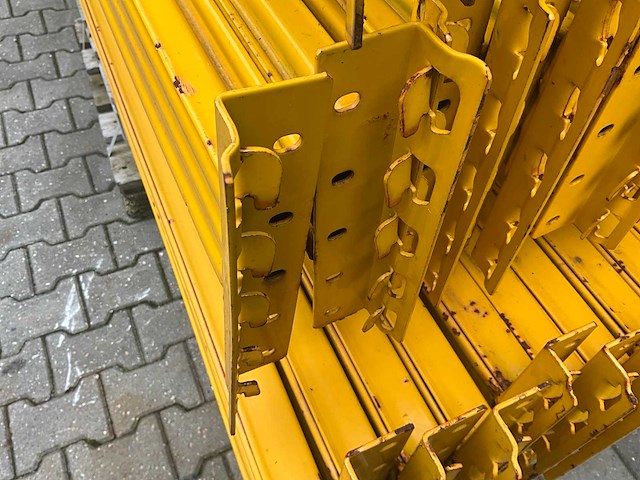 Partij palletstelling liggers - afbeelding 4 van  5