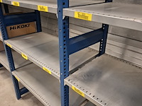 Partij palletstelling met gangpad geleiding - afbeelding 4 van  13