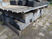 Partij pallisade blokken en u-stenen - afbeelding 4 van  8